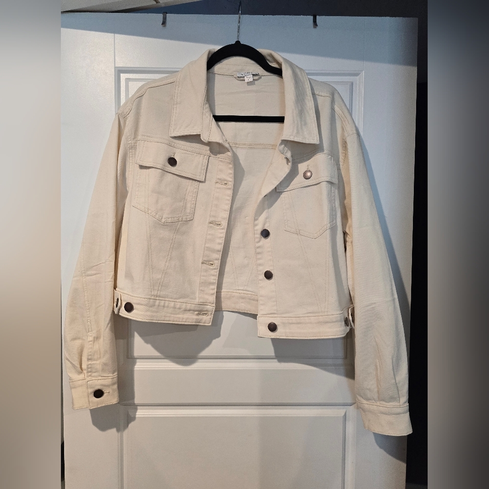 VENUS Cream Jacket